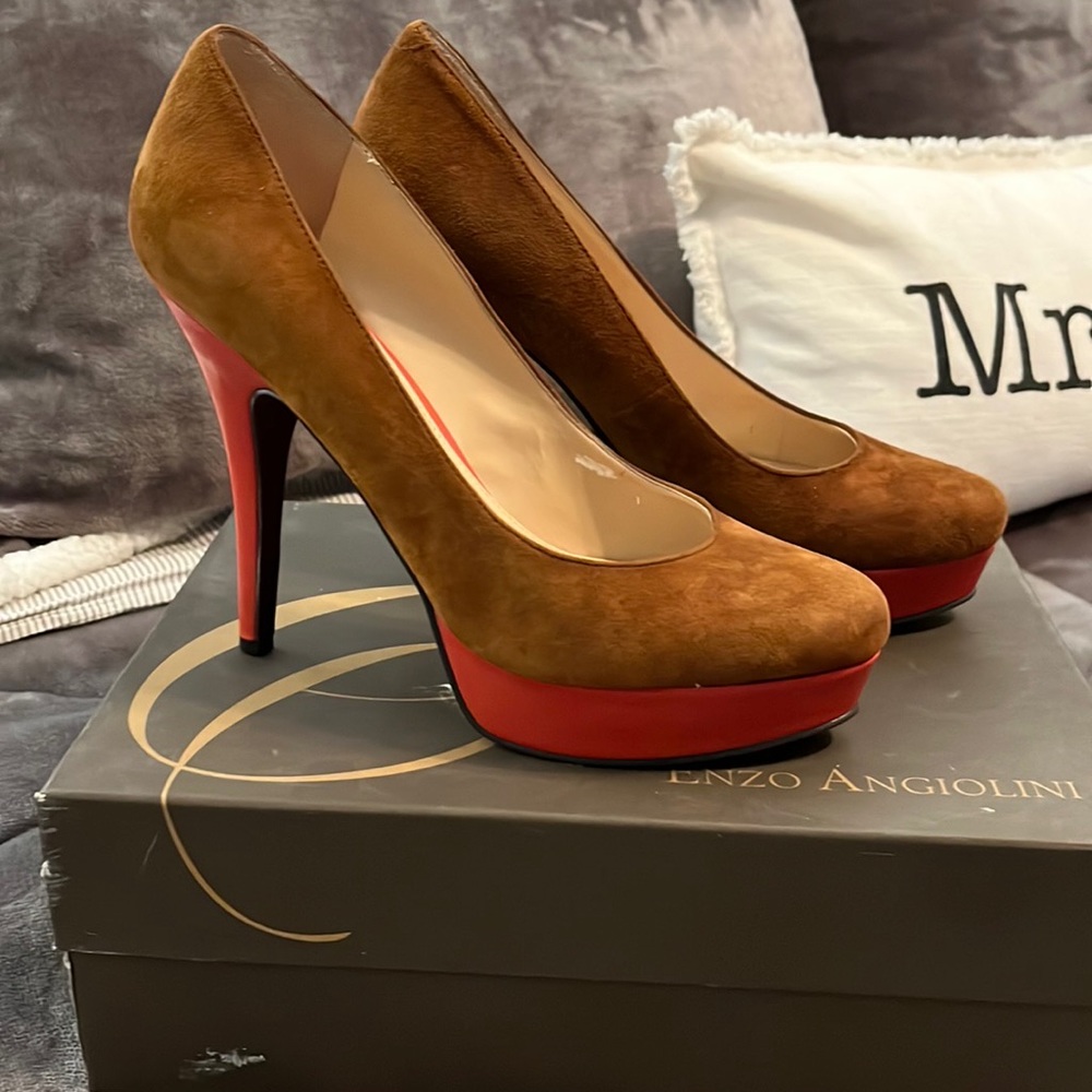 Authentic Enzo Angiolini leather/suede heels. Gorgeous and sexy!